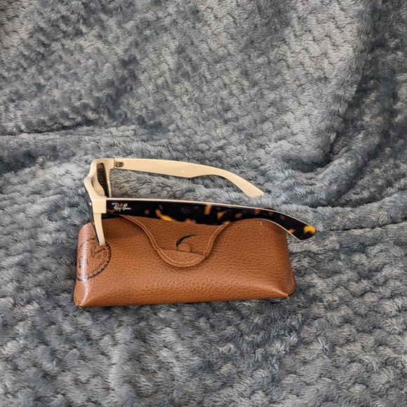 Ray Ban sunglasses - Picture 4 of 4